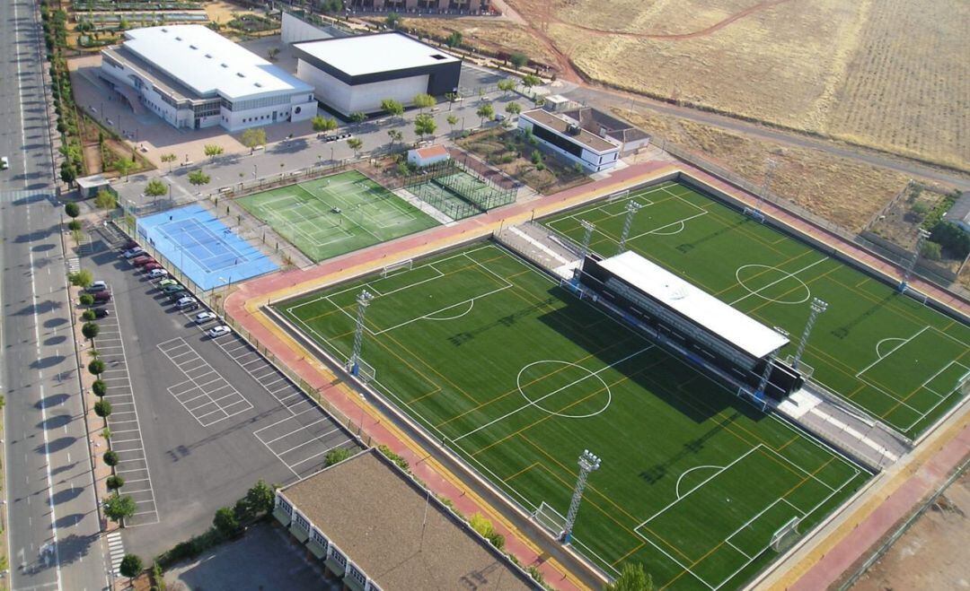 Imagen aérea de las instalaciones deportivas de la Avenida del Sur de Valdepeñas (Ciudad Real) 