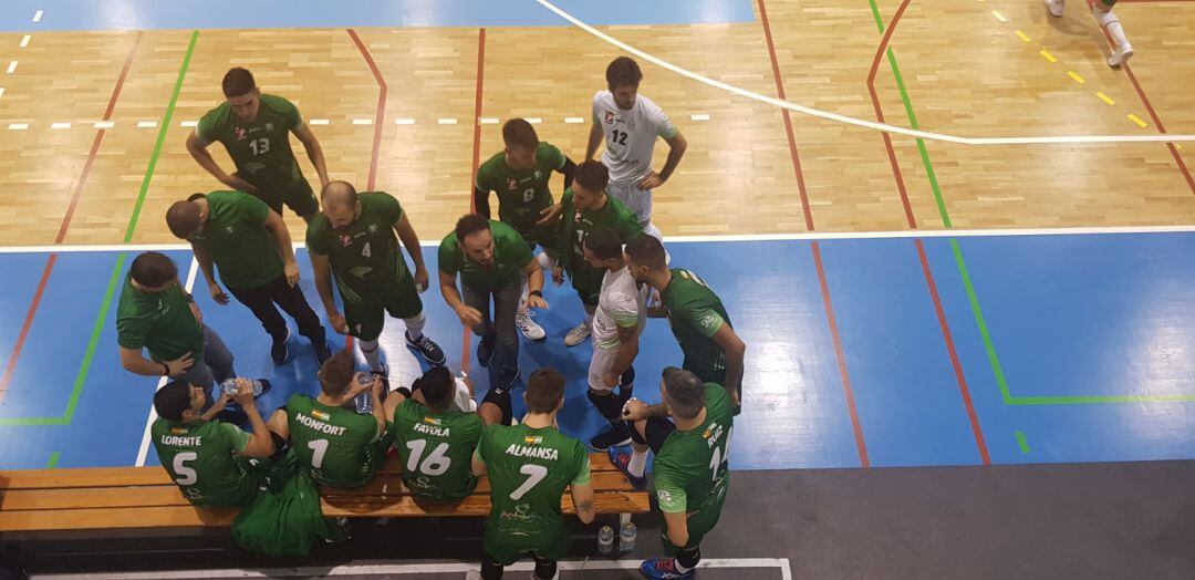 Berenguel dando instriucciones.