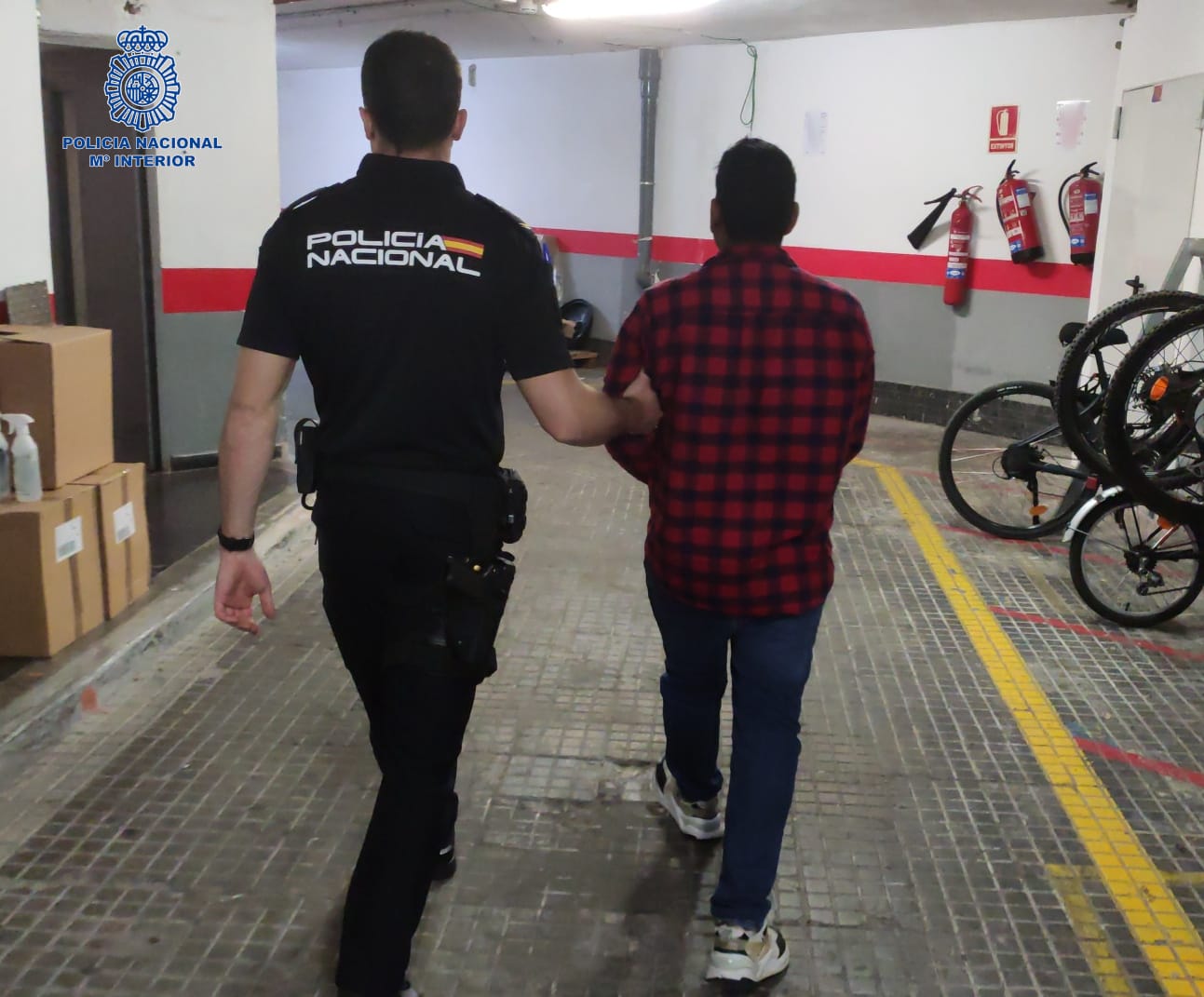 La Policía Nacional detuvo a un hombre que agredió sexualmente a una joven en Palma.