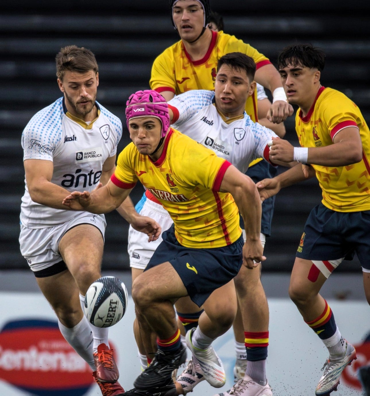 Martín Sorreluz en un partido con la selección española de rugby. / Foto: FER