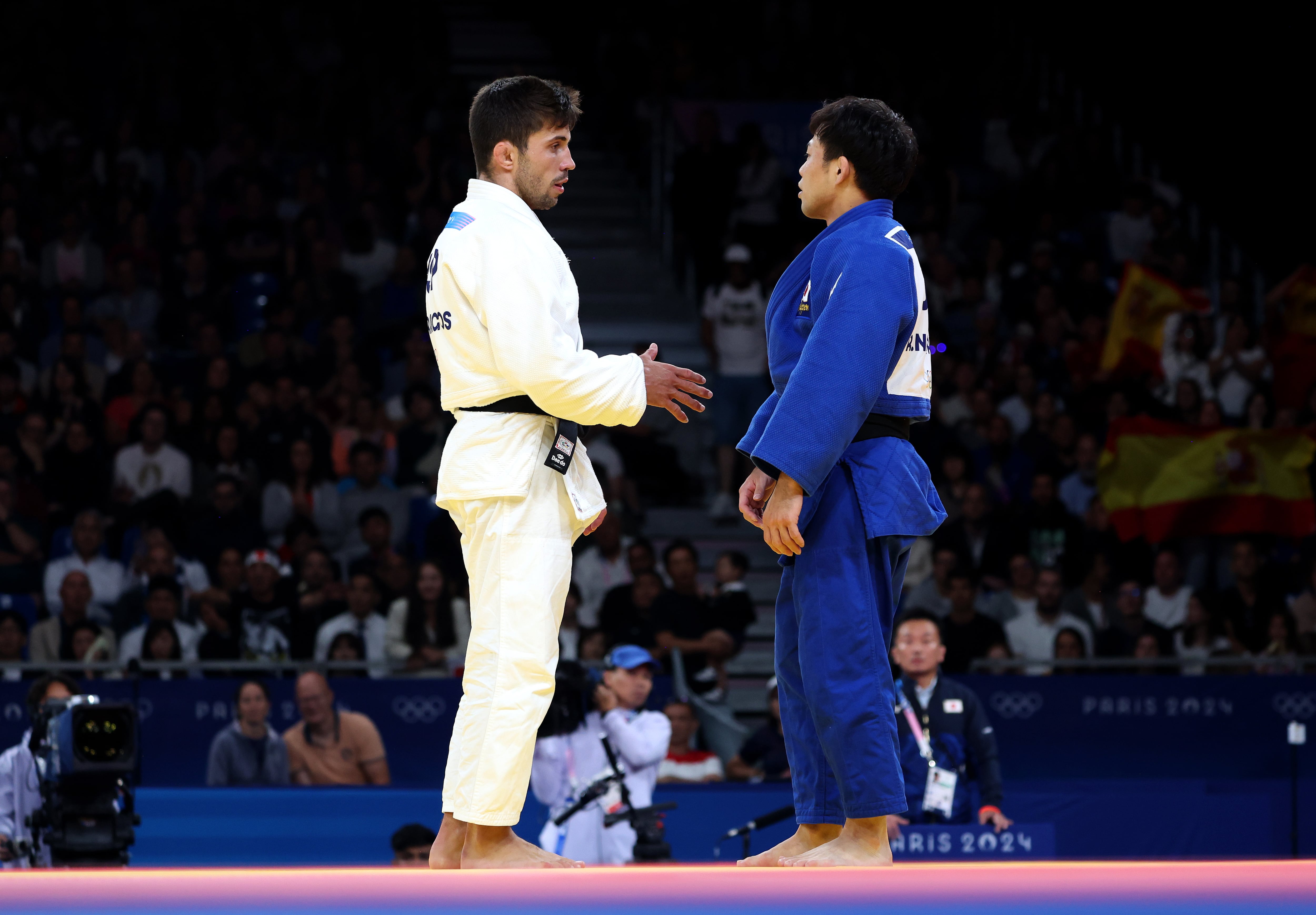 Ryuju Nagayama niega el saludo a Fran Garrigós en París 2024