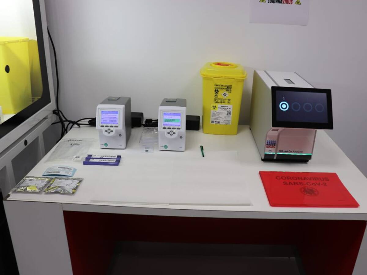 Casi el 60 % de los 1.500 casos activos que hay en las Pitiusas tienen entre 20 y 40 años