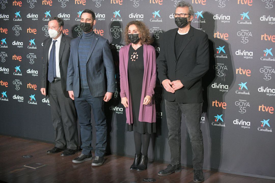 Dani Rovira, Ana Belén y Mariano Barroso durante la lectura de los Premios Goya 2021, en Madrid (España), a 18 de enero de 2021. José Oliva.Europa Press