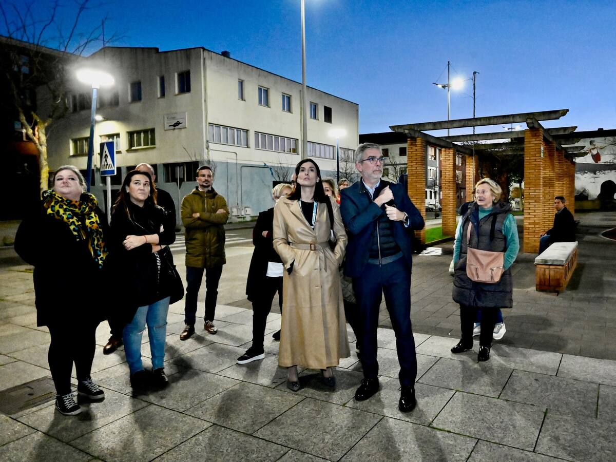 Santander y Puerto mejoran la iluminación en el Barrio Pesquero