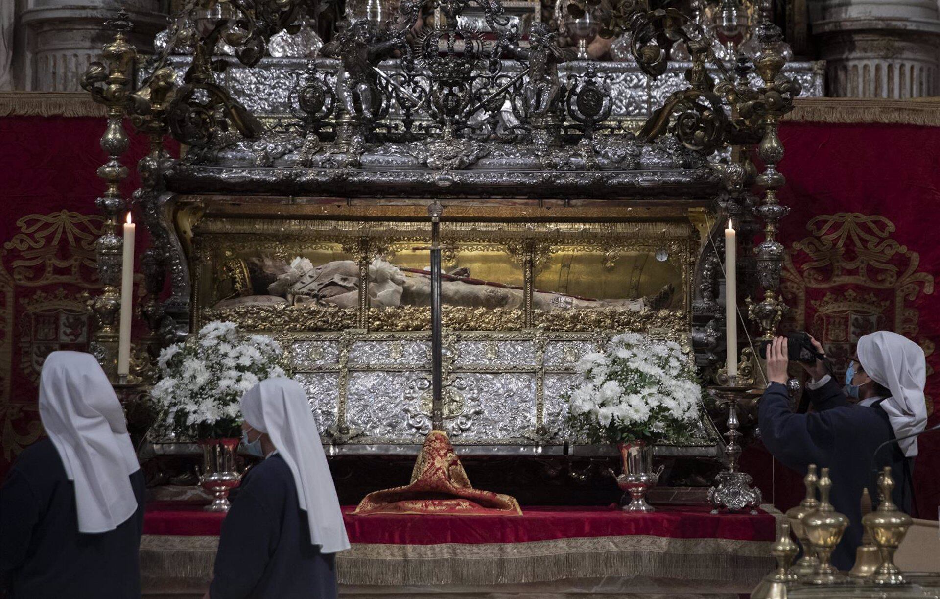 Imagen de archivo de la Urna de San Fernando en la Catedral de Sevilla/María José López