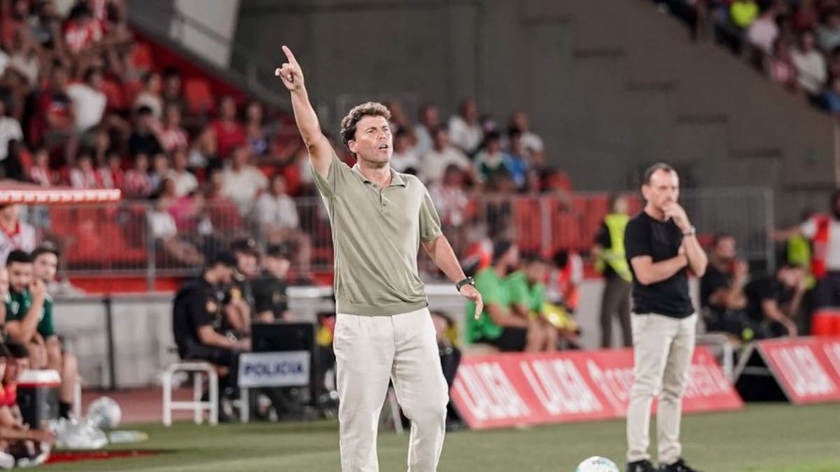 "De Morcillo no voy a hablar, pero buscamos un jugador que nos pueda ayudar por fuera"