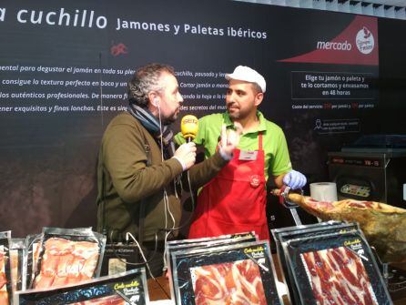 Paco García con Andrés Seco, experto en corte de jamón