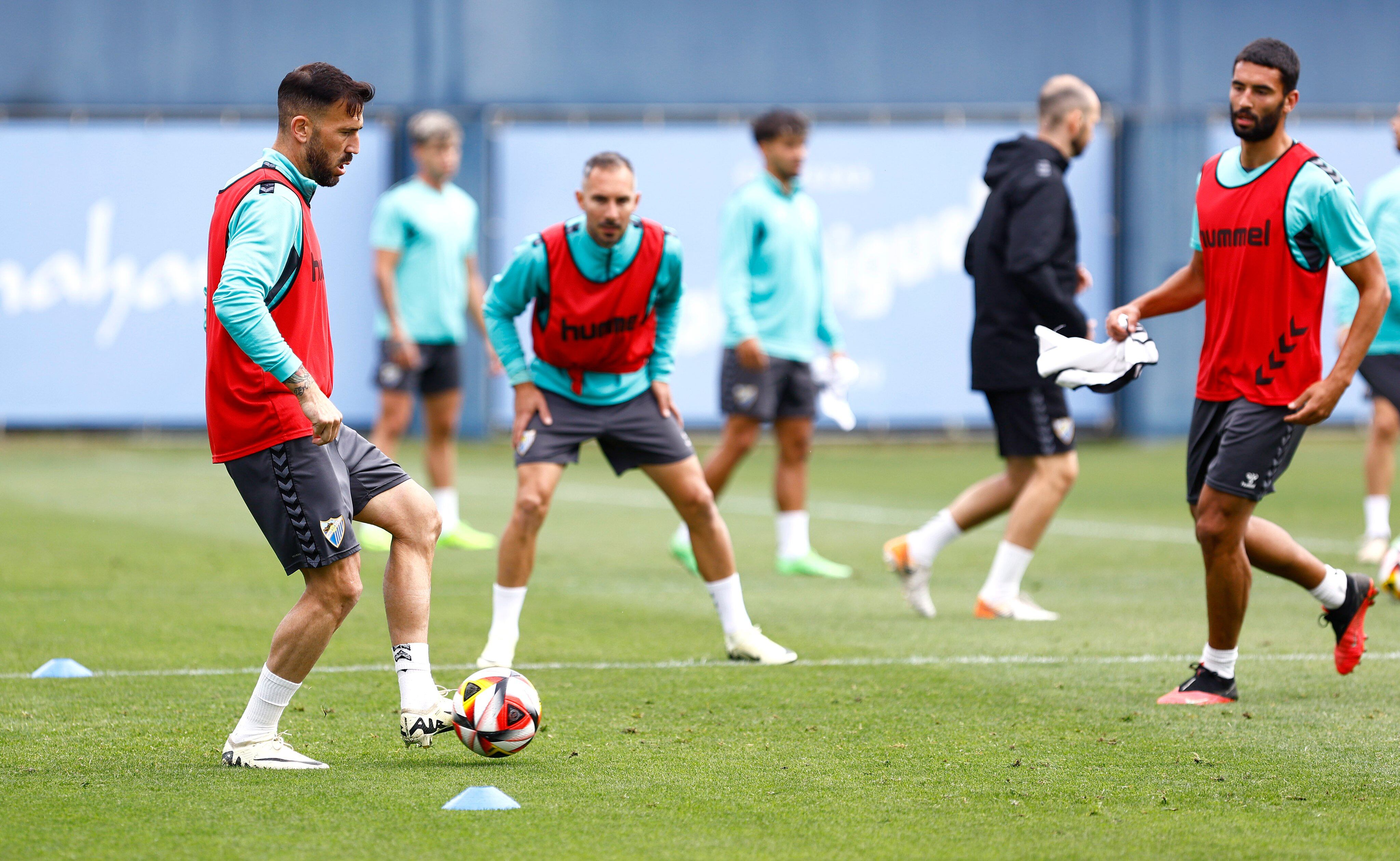 El Málaga empezó a preparar el encuentro de este sábado contra el Antequera