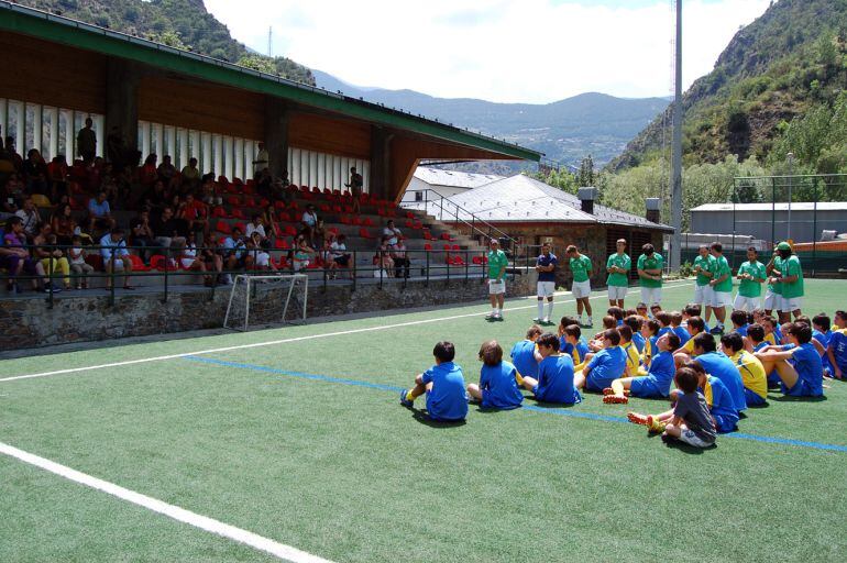 L'estadi d'Aixovall deixarà d'acollir activitats de futbol des d'aquest mateix estiu.
