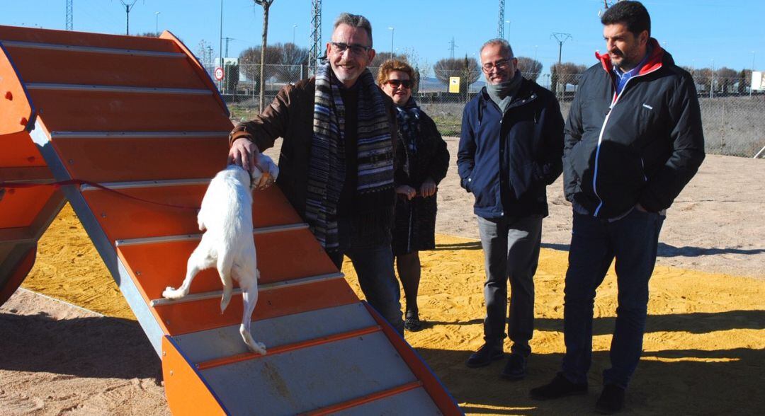 Imagen de la inauguración del parque canino de Valdepeñas, hace unos meses 