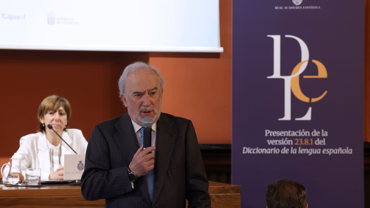 De la farlopa al "a veces despectivo" término mena: todas las nuevas palabras que incorpora la RAE este 2025