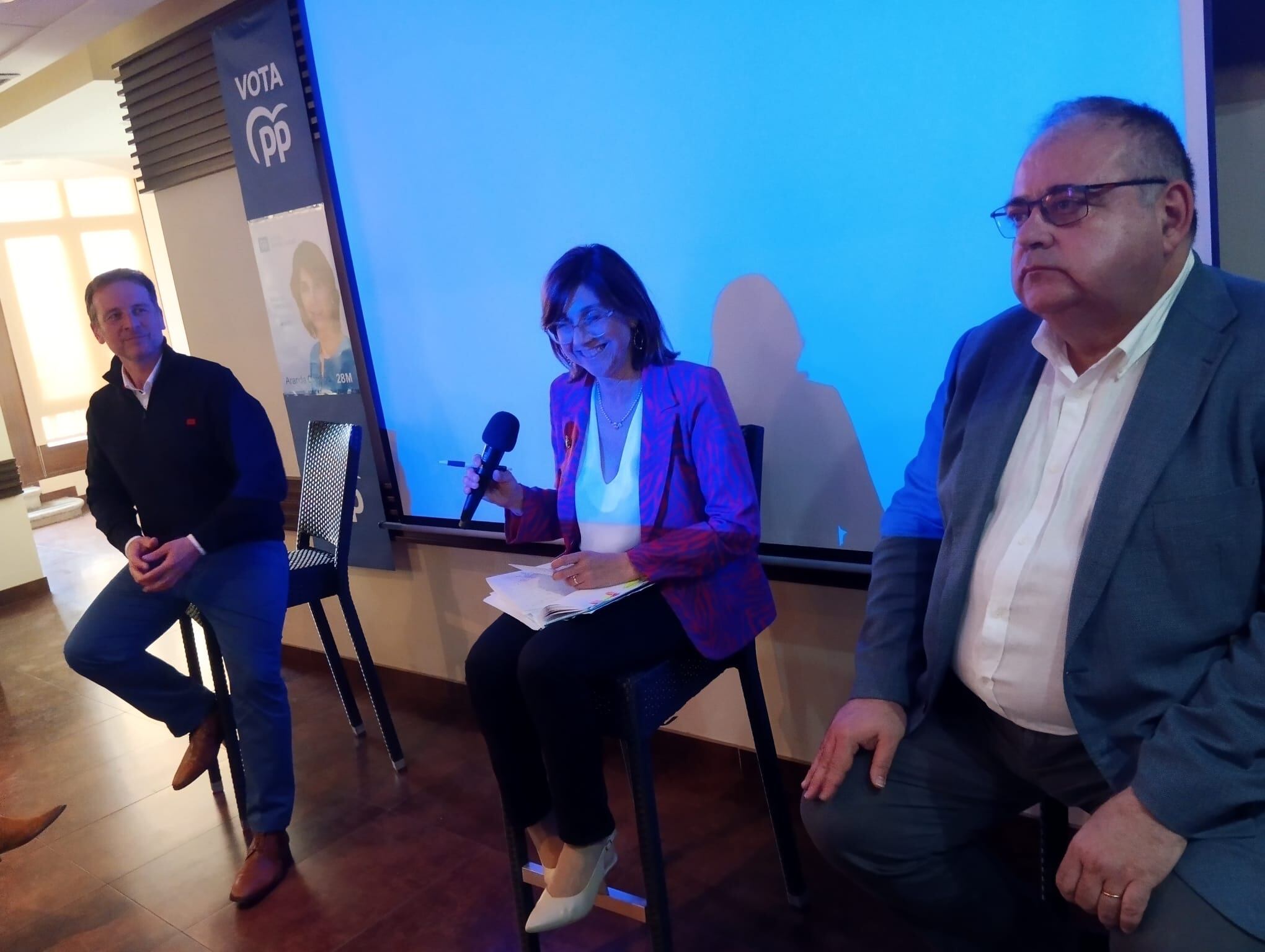 González, arropada por Suárez (izq) y Vázquez