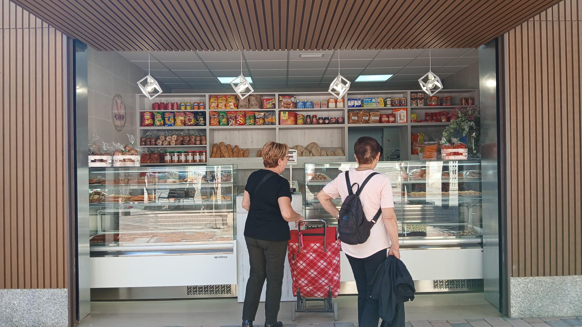 Pastelería del mercado de abastos del barrio de San Cristóbal de Lorca