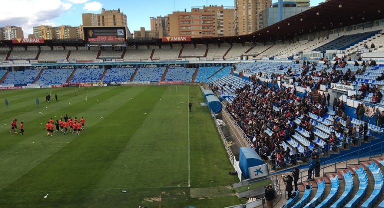 La grada de tribuna de preferencia ha acogido a la afición zaragocista