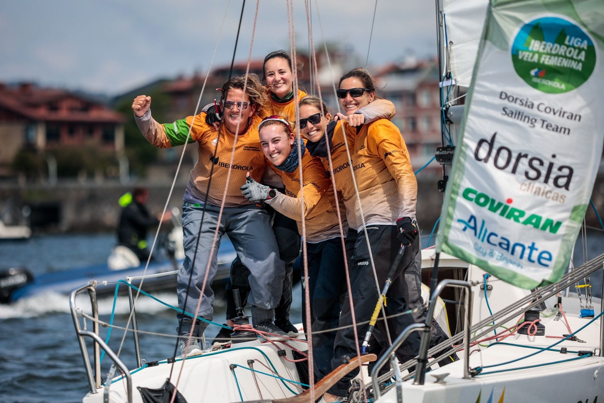 La tripulación del Dorsia Covirán-Alicante City & Beach llega como líder a la regata final de la Liga Iberdrola de Vela Femenina