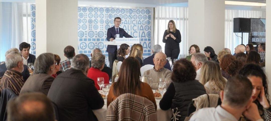 Alberto Núñez Feijóo en un acto de la precampaña electoral