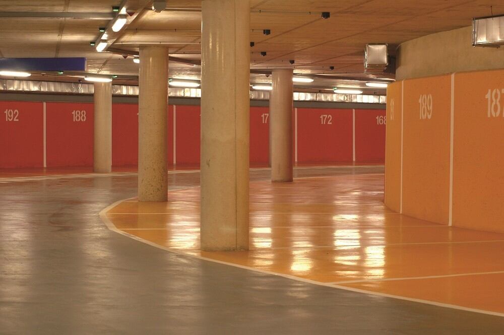 Parking de la plaza Elíptica-República Argentina.