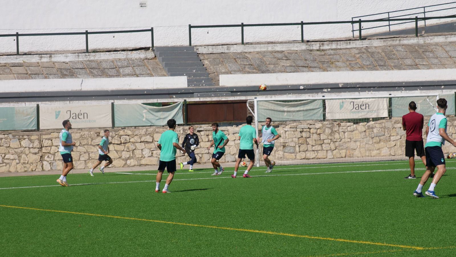 Entrenamiento del Real Jaén en el Campo Sebastián Barajas.