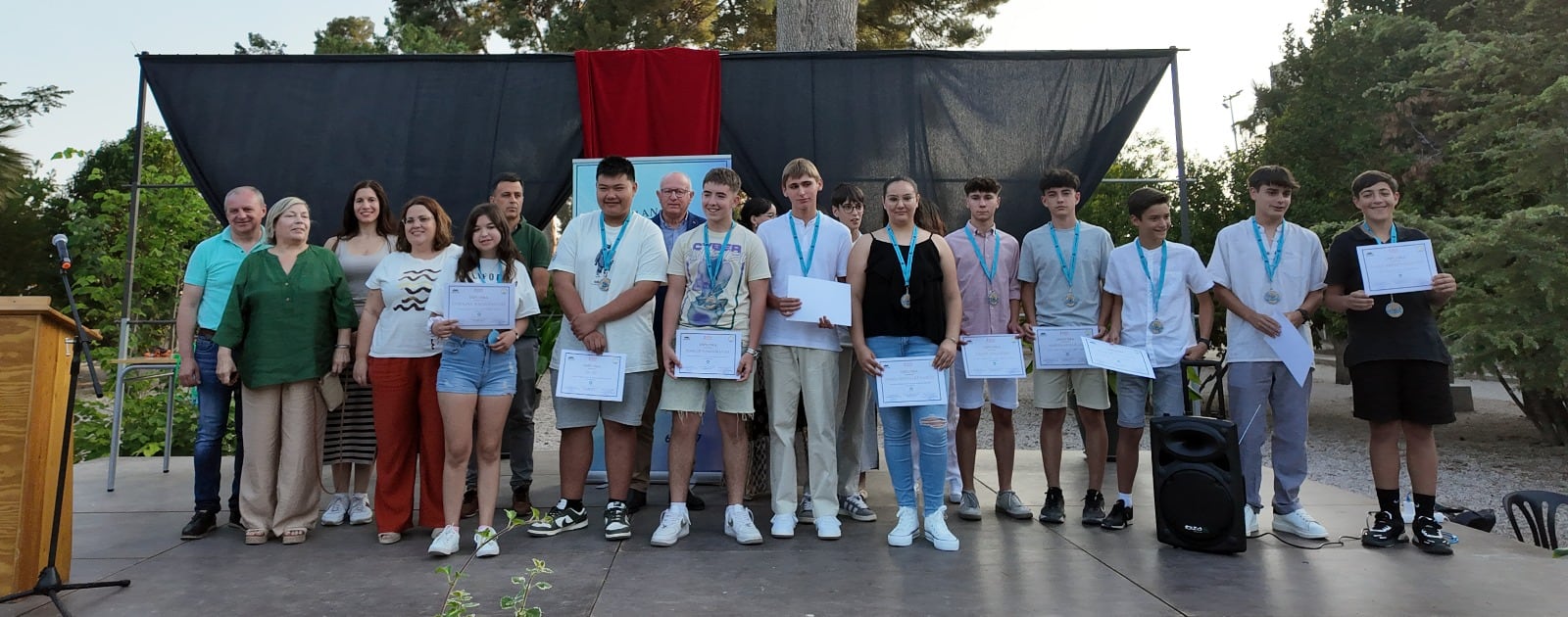 Alumnos y alumnas del Ies Hermanos Amorós