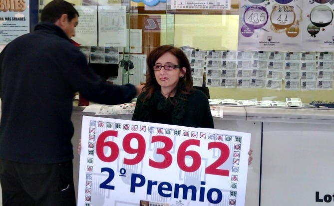 Administración número 2 de lotería de Vélez Málaga, que ha repartido el segundo premio