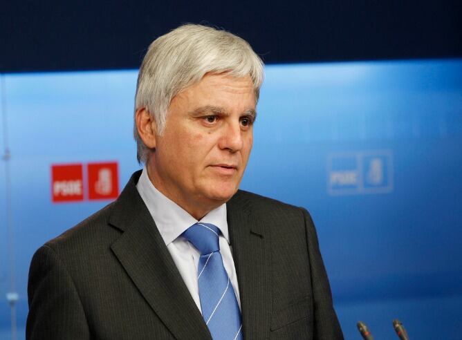 El vicepresidente y consejero de Educación del Gobierno de Canarias, José Miguel Pérez