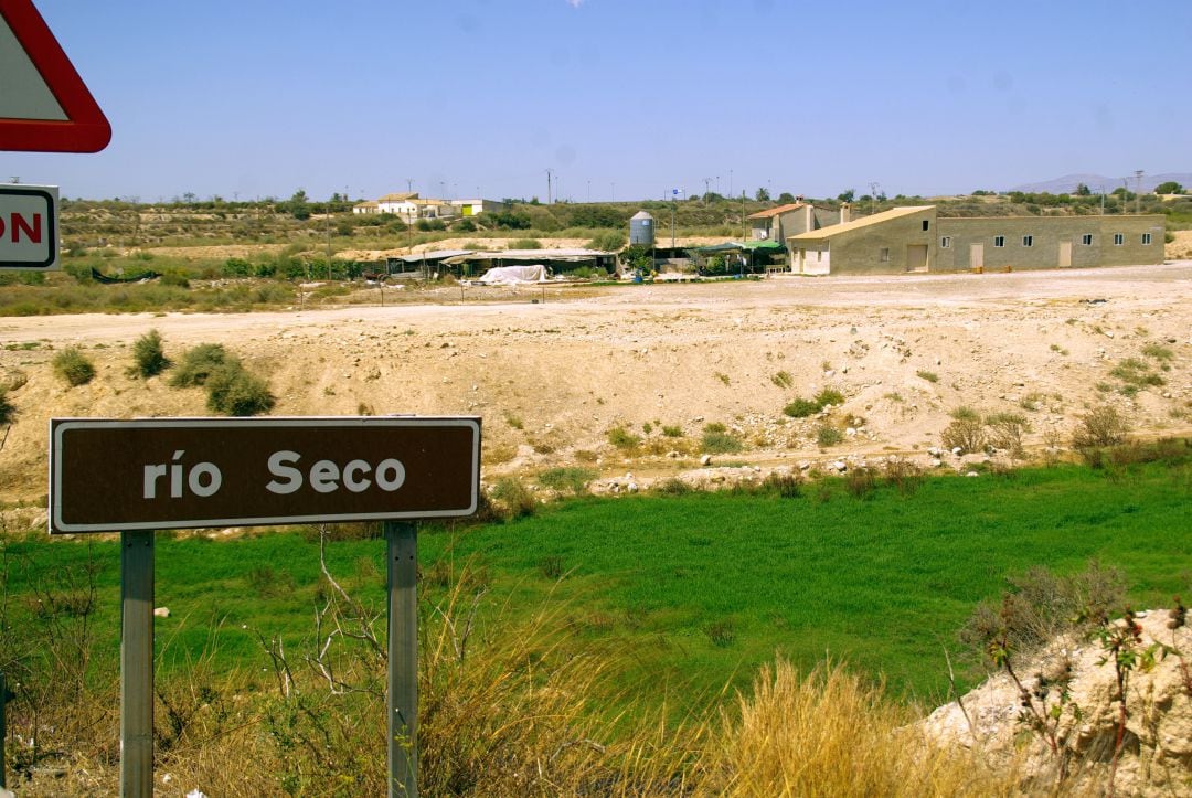 Cauce del río Seco en El Campello (Alicante)