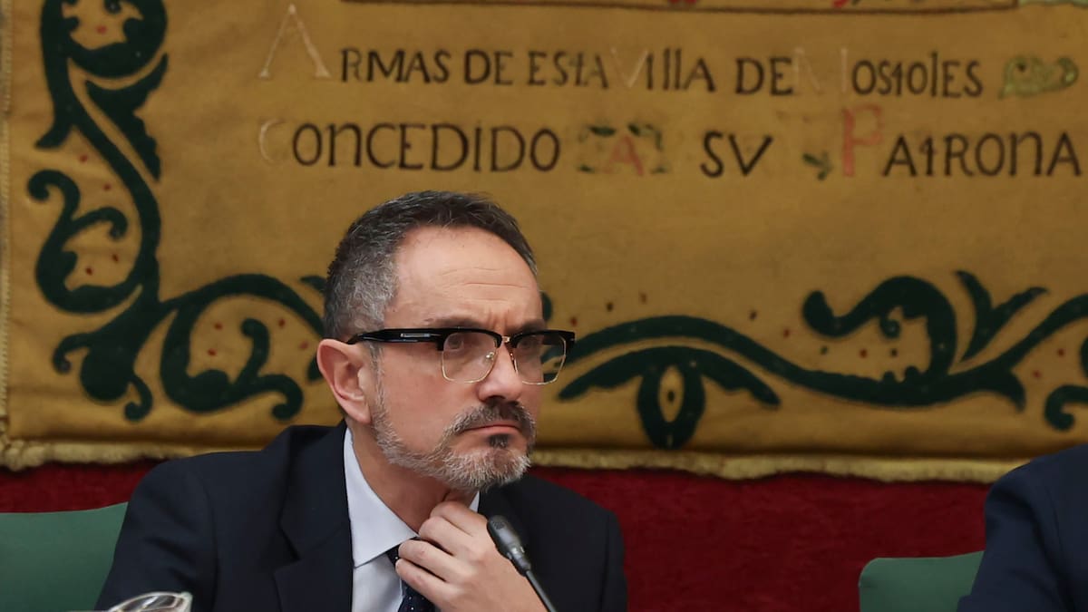 La oposición en bloque exige la dimisión del alcalde de Móstoles por una “crisis institucional sin precedentes”