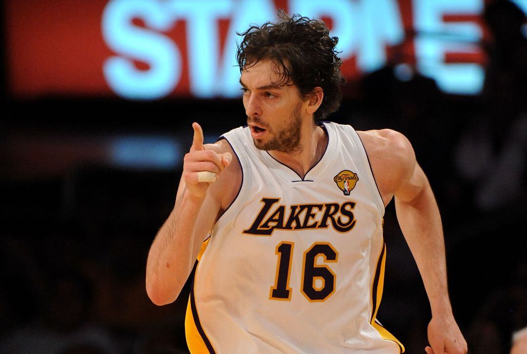 Gasol, durante su etapa en los Lakers