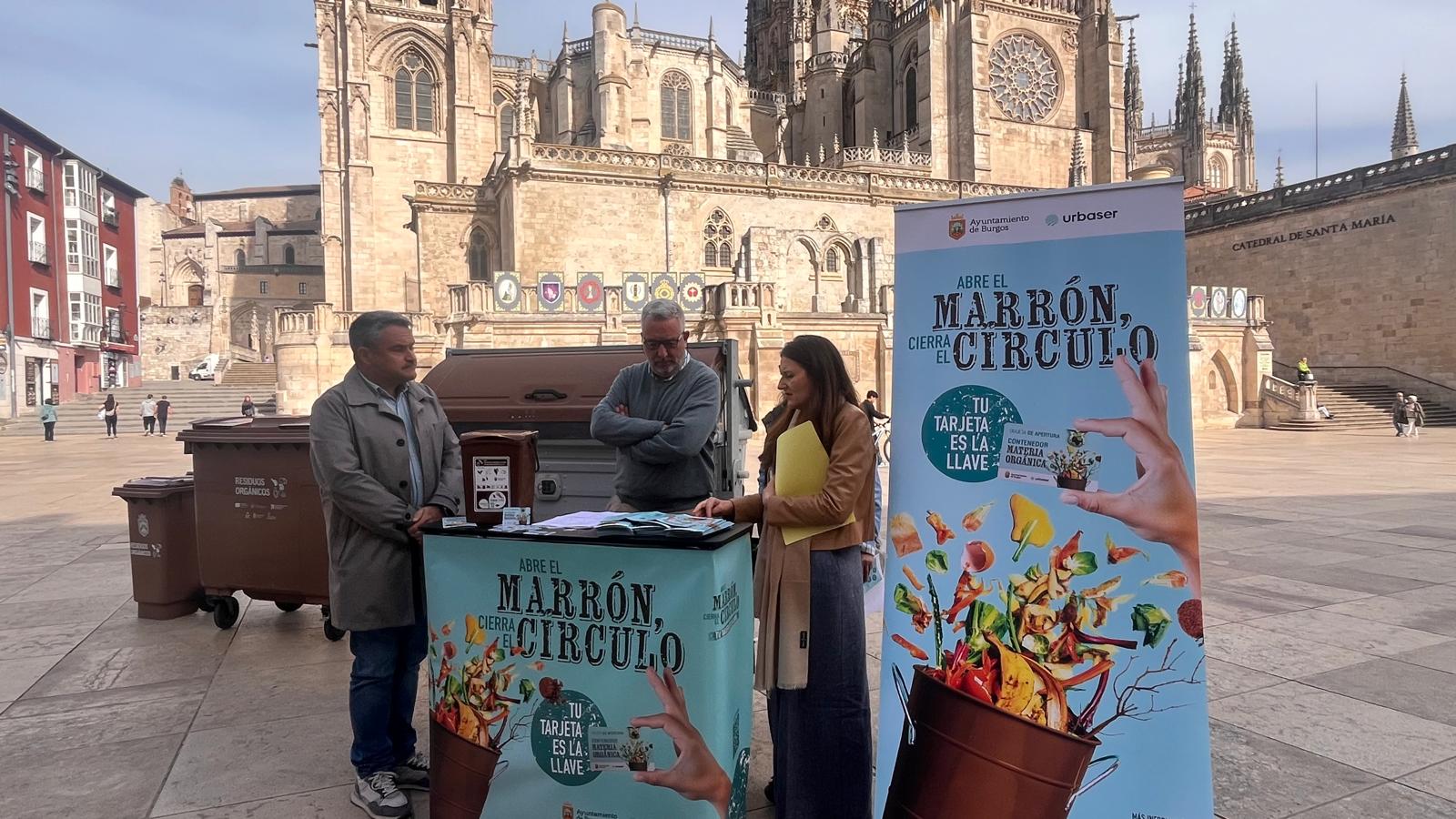 El concejal de Medioambiente, Carlos Niño, presenta una nueva iniciativa de reciclaje