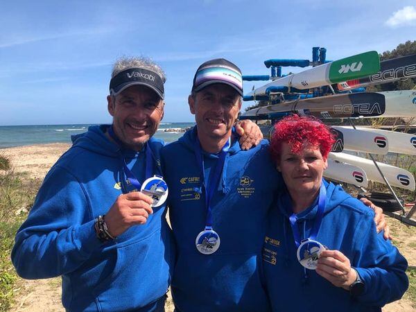 Els tres components de l'equip del CN Ciutadella que van obtenir medalla de plata a la Copa d'Espanya de Càiac de Mar.