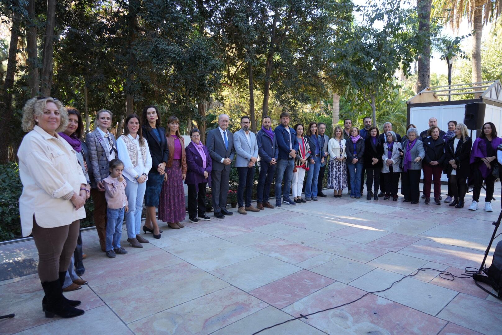 Acto celebrado este 25N frente al consistoro de la capital