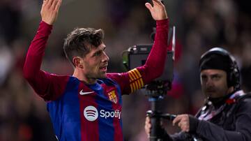 Un doblete de Sergi Roberto salva a un Barça pitado contra el colista