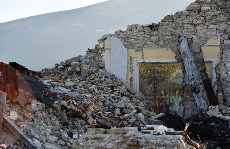 Vista de la llamada &quot;zona roja&quot; de la destrucción del terremoto en Amatrice