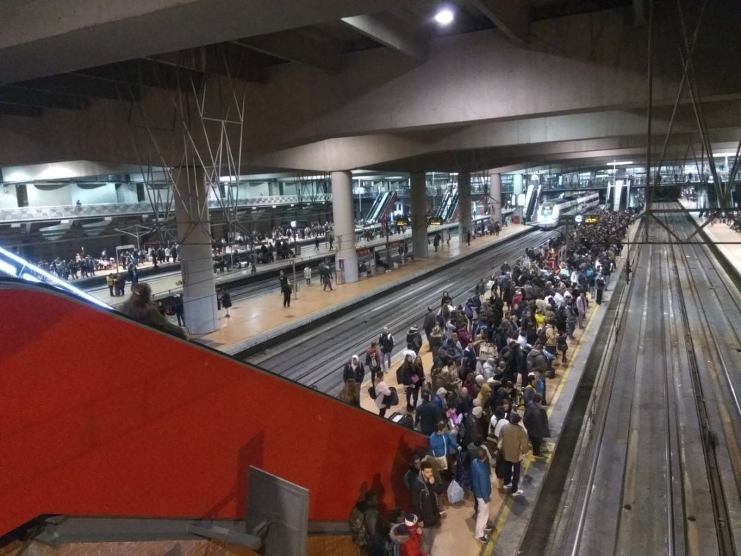 Andén dirección Guadalajara ayer en Atocha