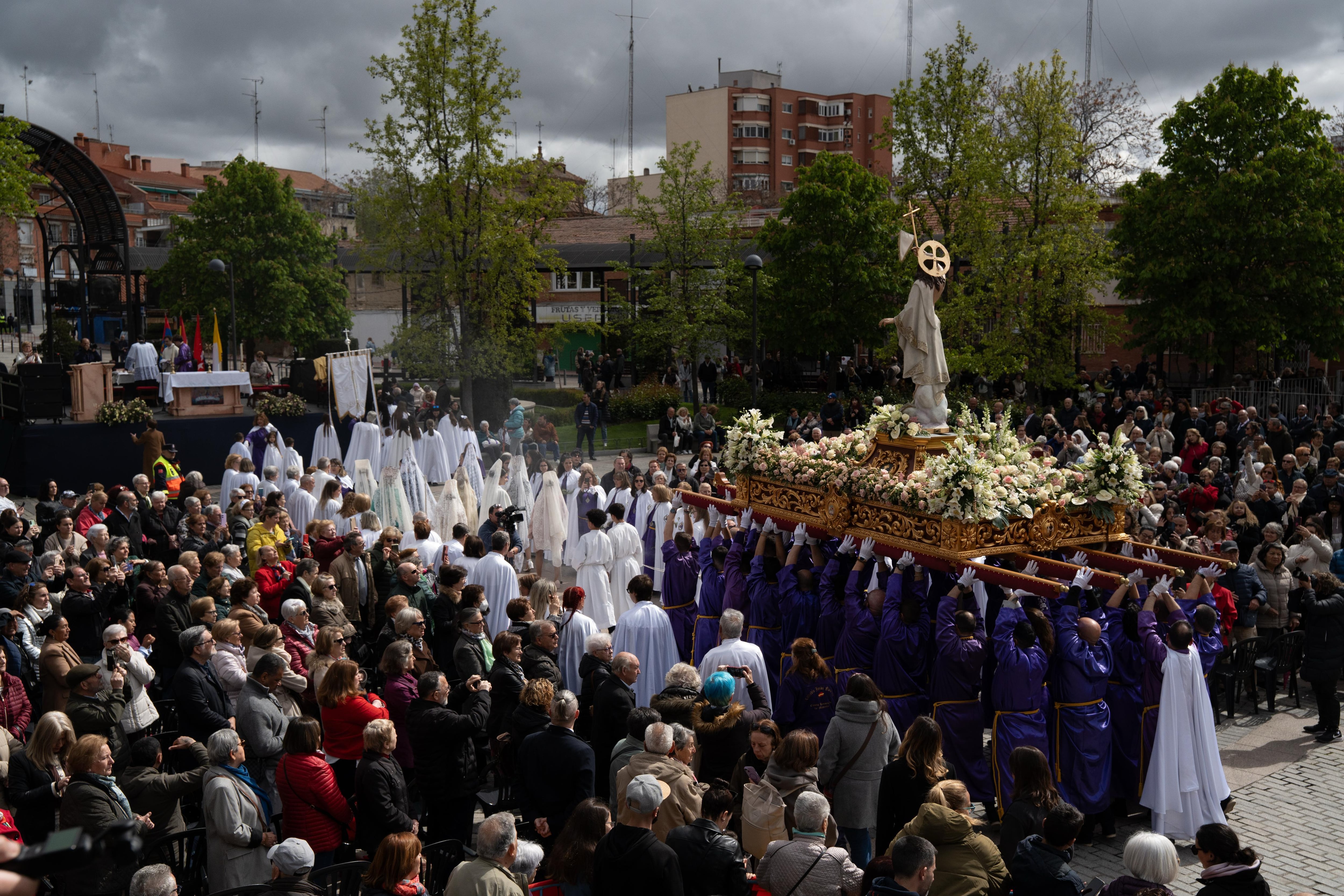 Foto de archivo de una de las procesiones de la Semana Santa de Móstoles.