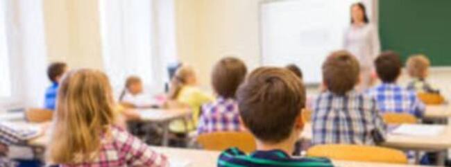 Alumnos en el aula de un colegio