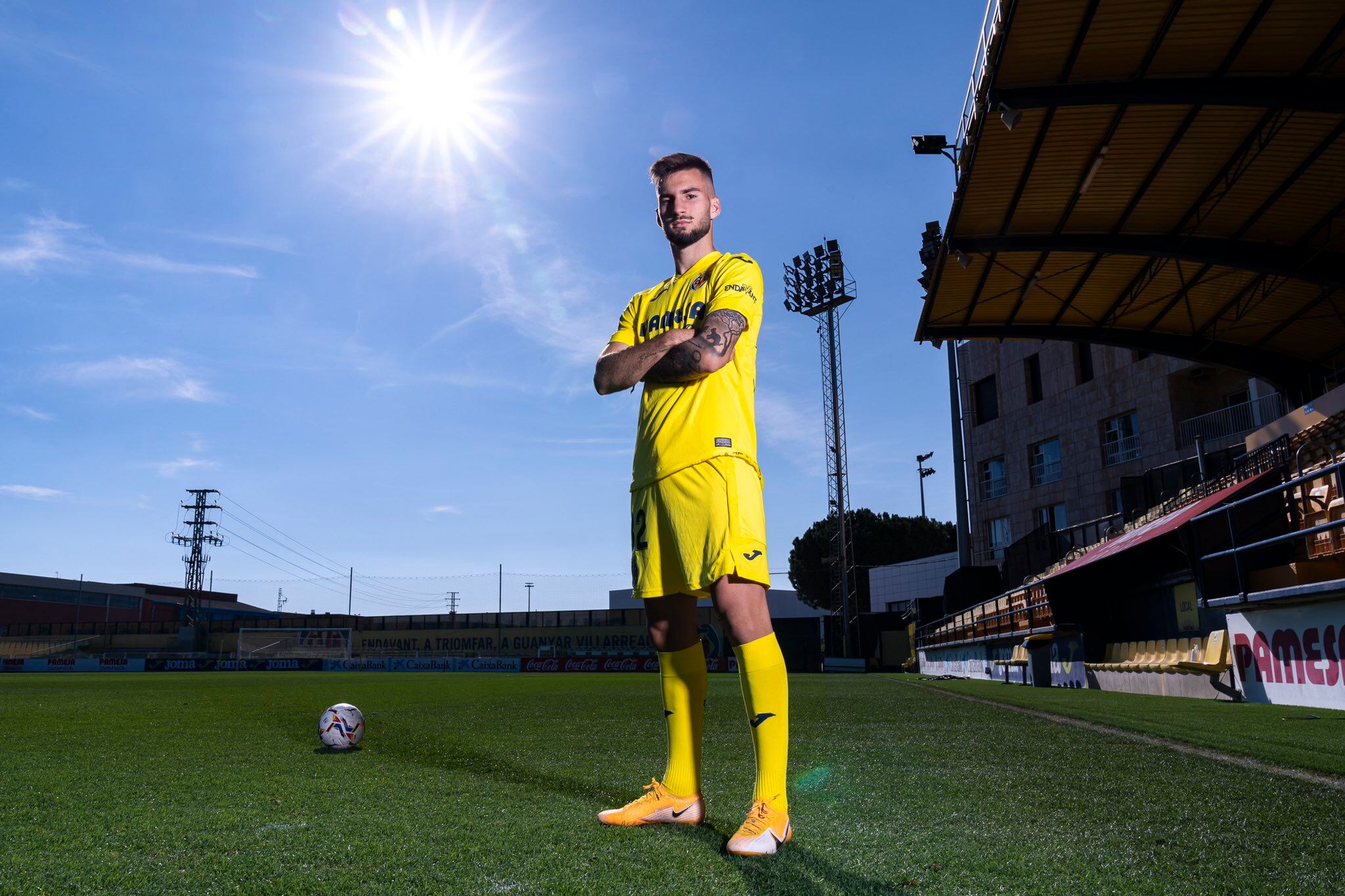 Álex Baena está de moda en el fútbol.