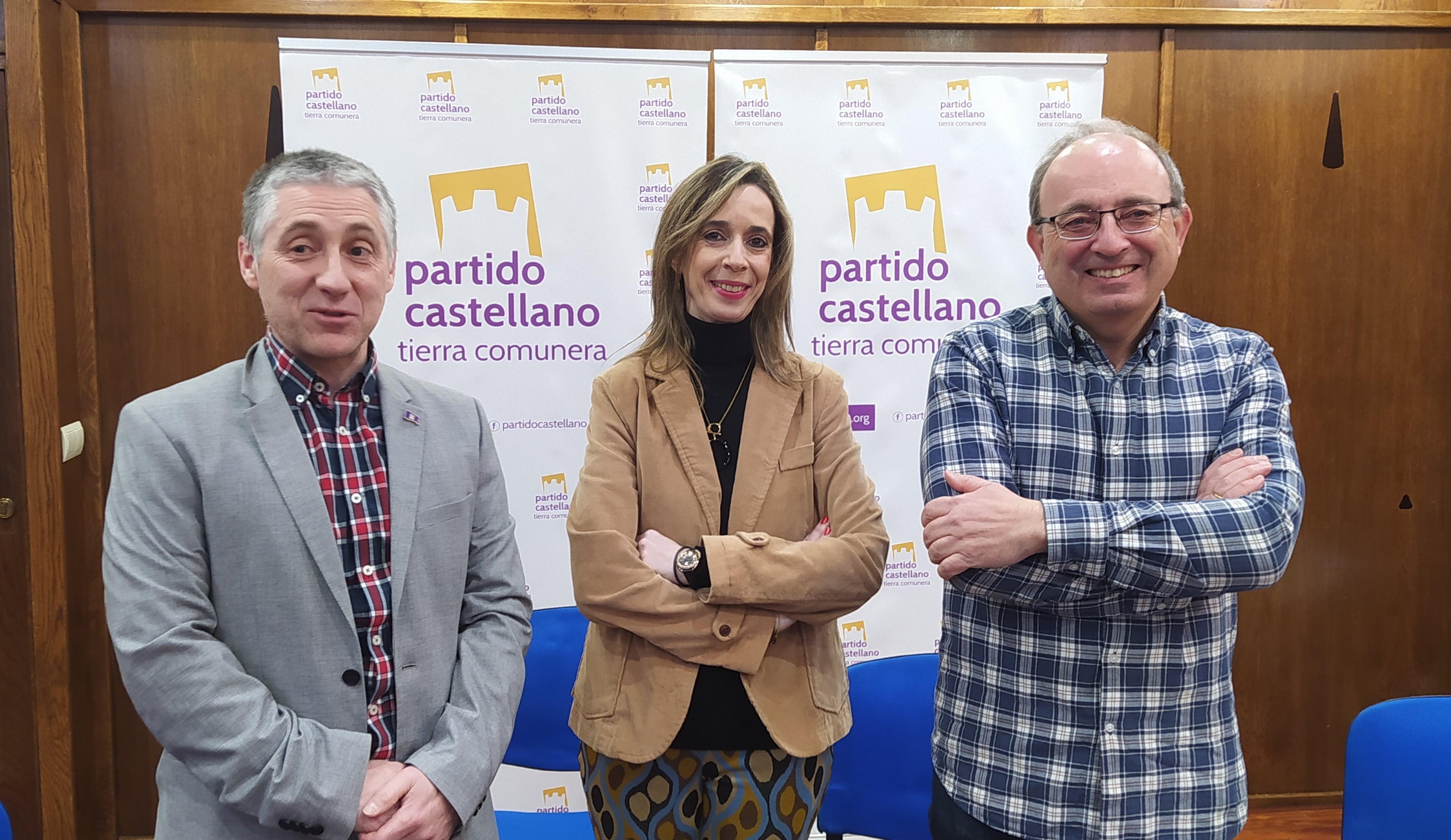 El presidente provincial de PCAS-TC, Domingo Hernández (izda), Beatriz González y Luis Marcos