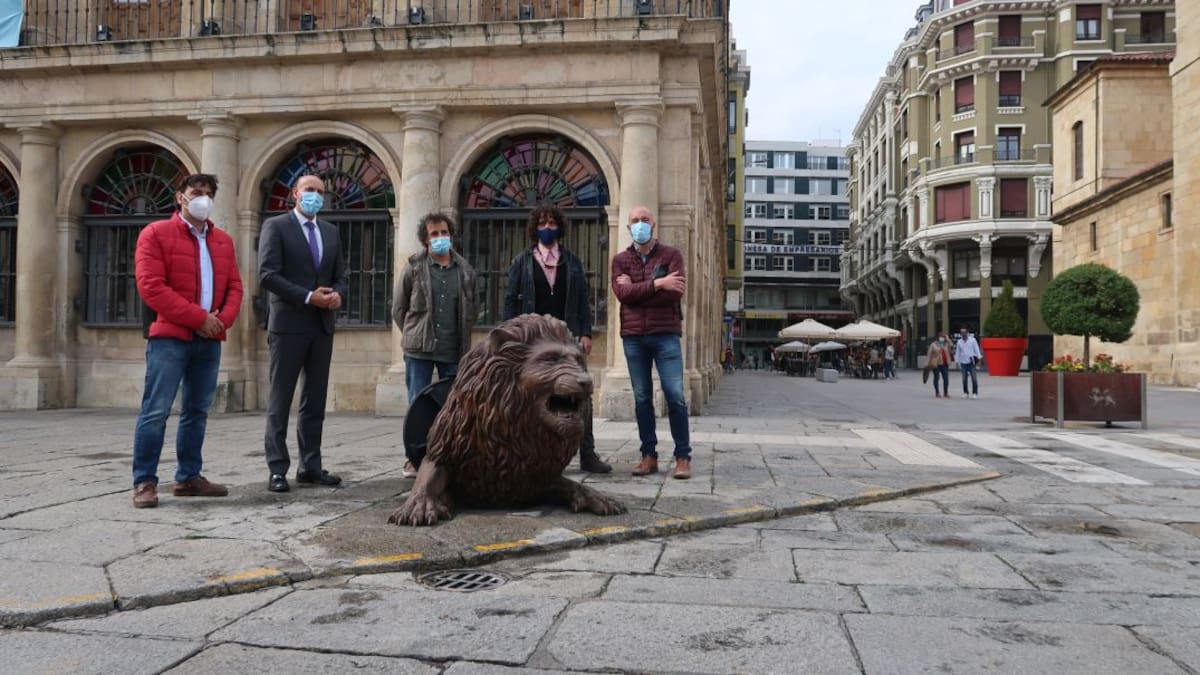 El verdadero significado del “León de la alcantarilla” contado por sus autores (13/10/2020)