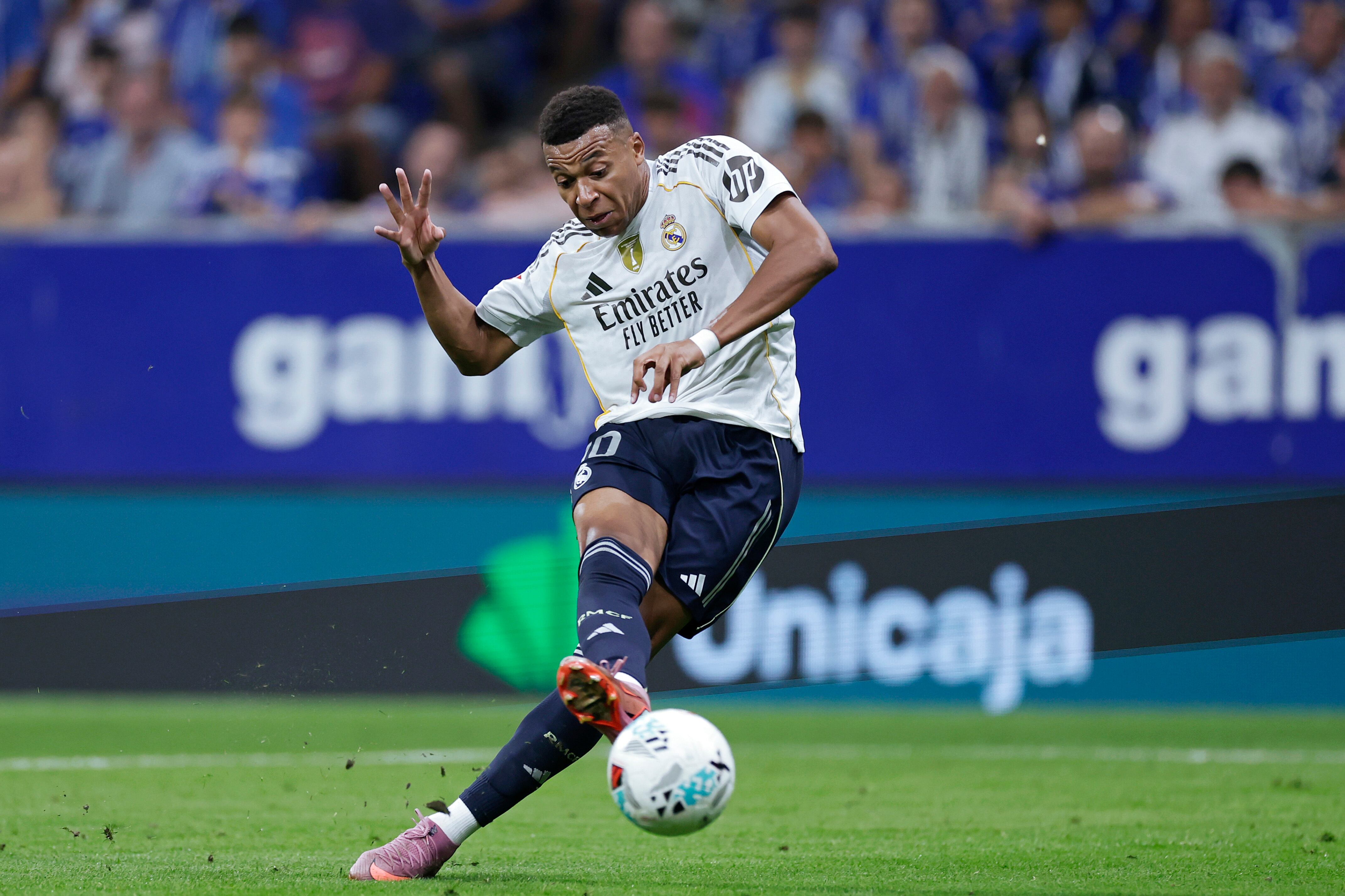 Kylian Mbappé marca el segundo gol del Real Madrid ante el Real Oviedo en el Estadio Carlos Tartiere. (Foto: Maria Gracia Jiménez/Soccrates/Getty Images)