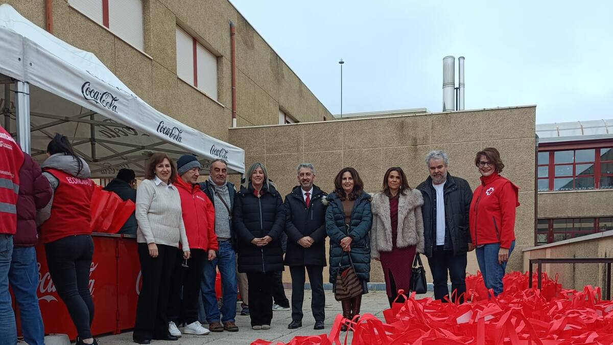 Coca-Cola, junto con varias entidades , repartirán 500 comidas solidarias de Navidad en Ávila
