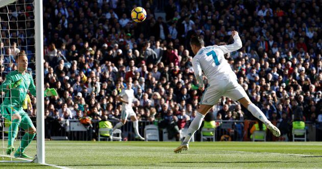 El gol anulado a Cristiano en el arranque del partido.