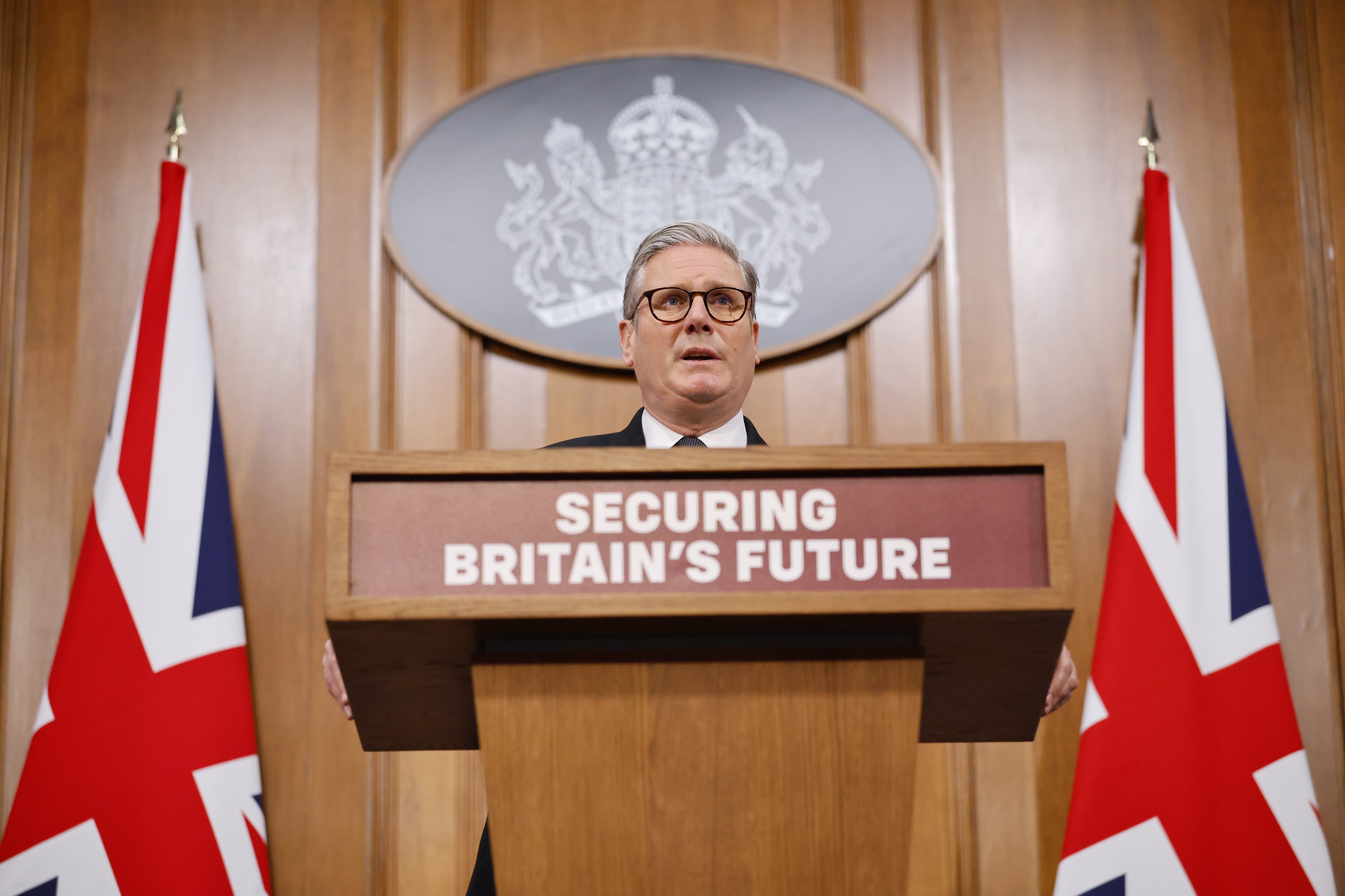El primer ministro británico, Keir Starmer, durante su comparecencia en Downing Street este lunes