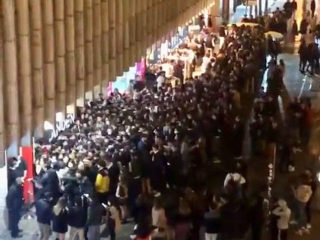 Aglomeración en la plaza Uncibay (Enero 2021/Archivo)