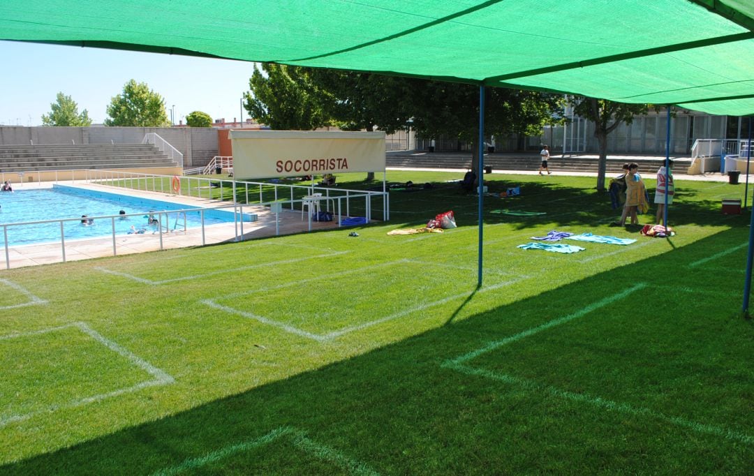 Imagen de archivo de la piscina de Los Llanos, durante el pasado verano de 2020 