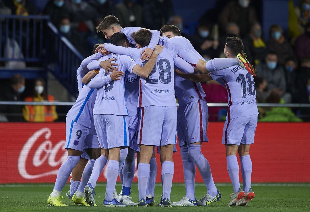 El Barcelona celebra el gol