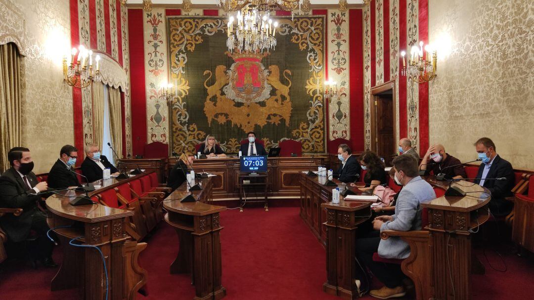 Un momento de la sesión plenaria del Debate de Estado de la Ciudad de Alicante en 2021
