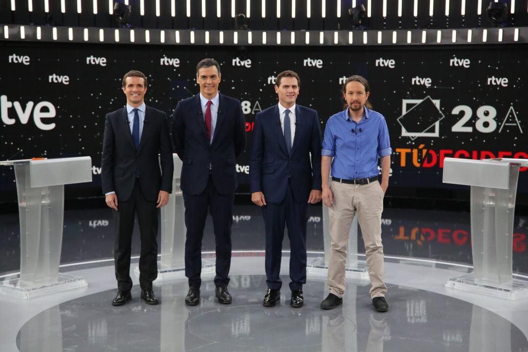 Albert Rivera, Pablo Iglesias, Pablo Casado y Pedro Sánchez, antes del debate en RTVE. 
 