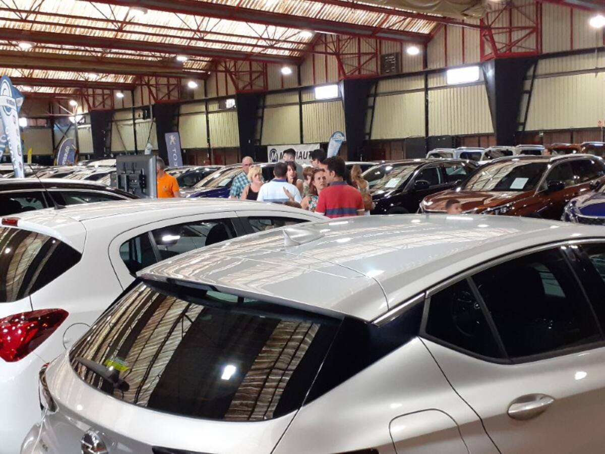 Comienza en Fraga la feria del vehículo "MercOcasión"