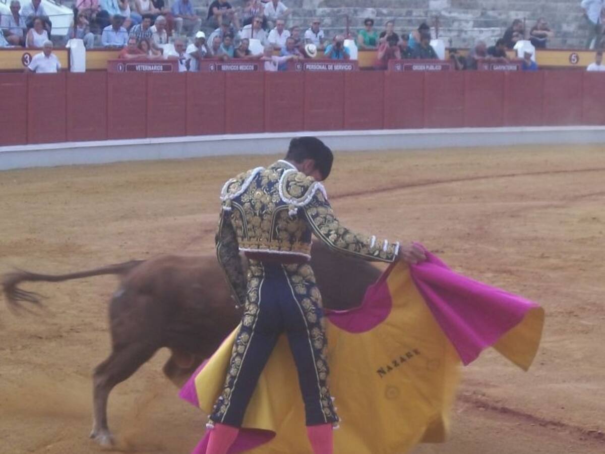 David Mora y Antonio Nazaré a hombros en Almagro